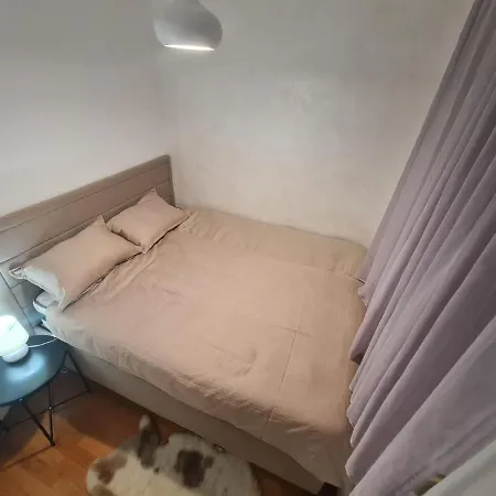 Castor Apartment